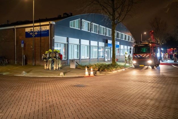 Opschaling naar 'grote brand' was met name wegens grootte van gebouw
