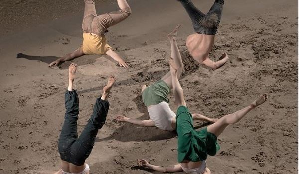 Dansvoorstelling ‘Kop in 't Zand’ tijdens het Suikerzoet Filmfestival