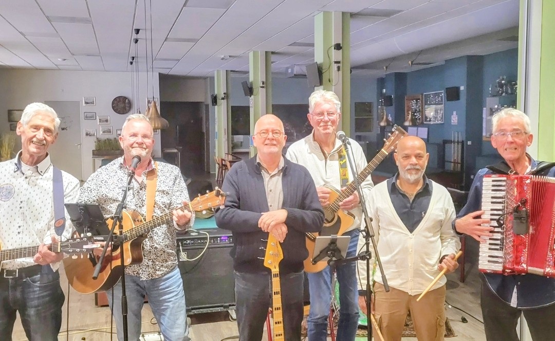 Dansfeest met de Vaste Mannen in Soos Blauwhuis