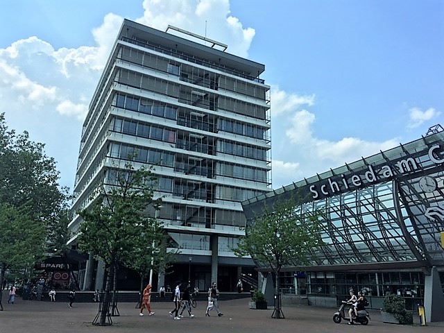 Deze torenflat hoger maken en er 130 woningen in realiseren