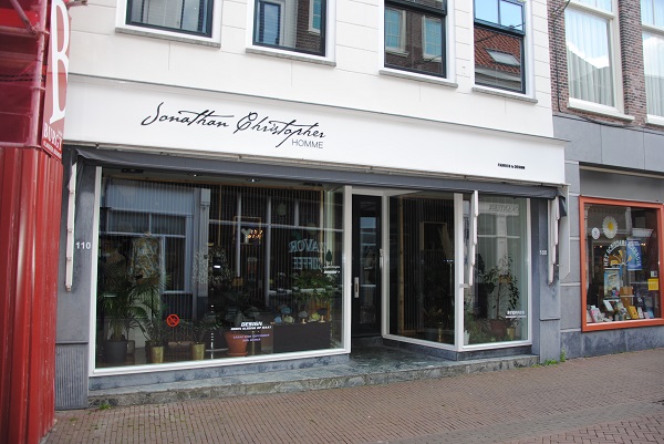 Mode-ontwerper Jonathan Christopher verhuist zakelijk naar Amsterdam-Zuid