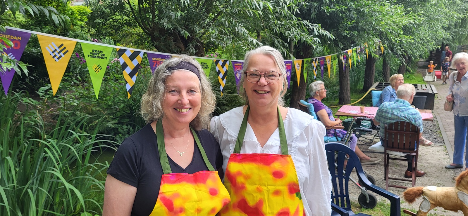 De Groene Raat over bijen en high tea