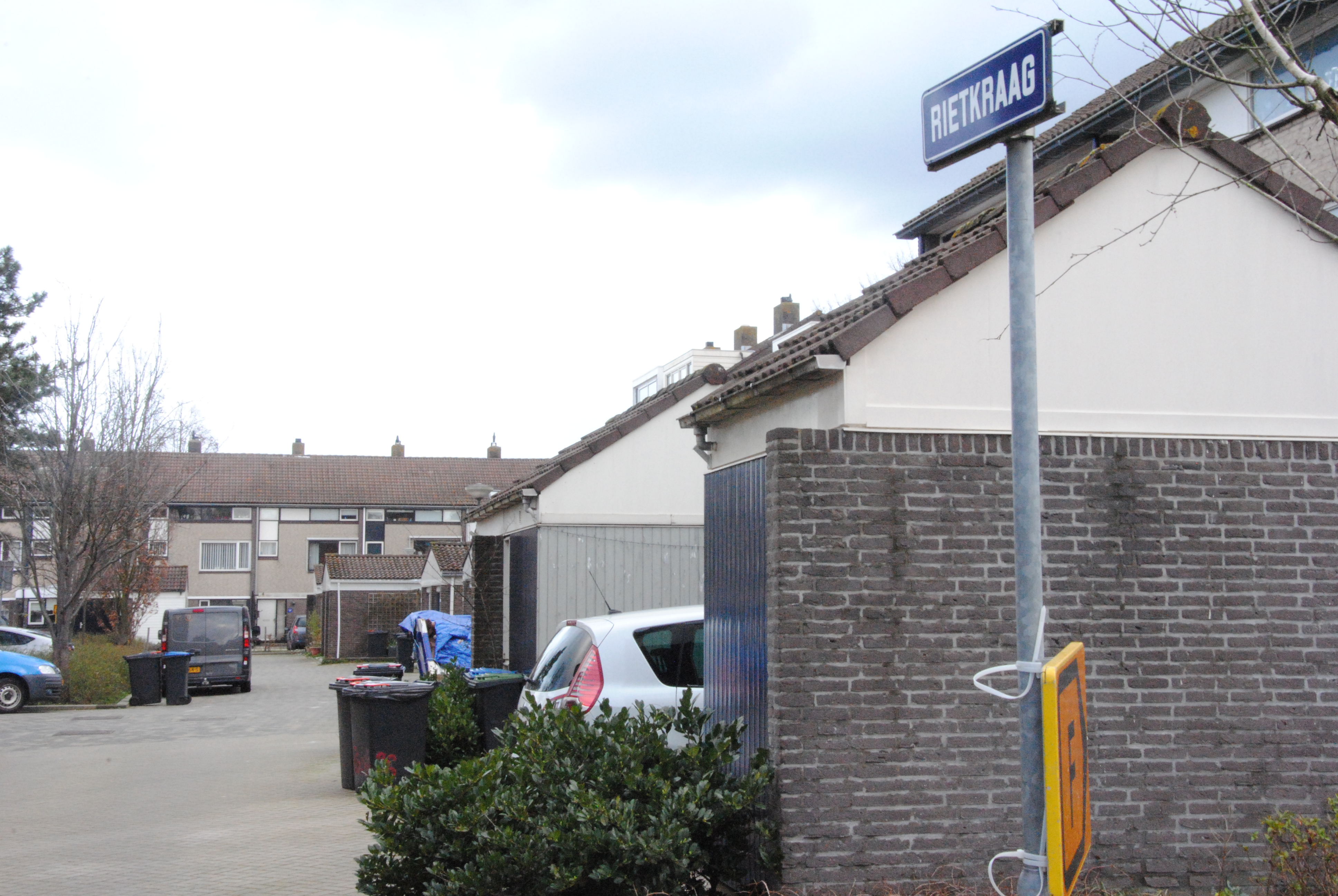 Woninginbraak op klaarlichte dag op Rietkraag in Kethel Oost