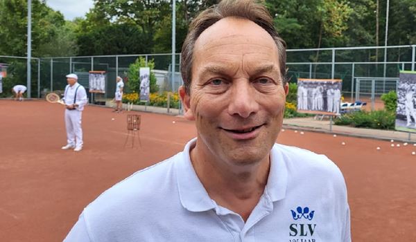 Makelaar en SLV-voorzitter Wassenaar is nu Ridder Rob