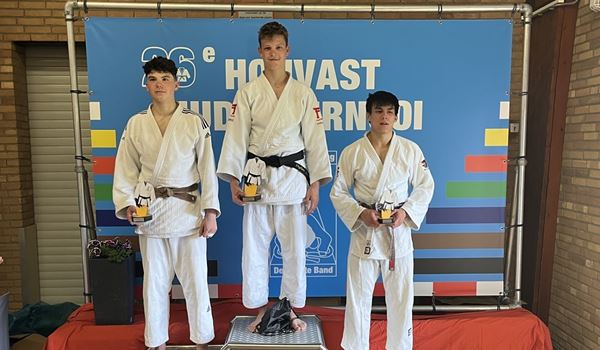 Goede prestaties Schiedamse judoka's op Houvast-toernooi