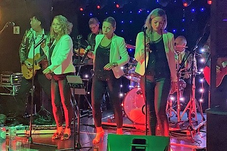 Coverband Uptown speelt zondagmiddag op 'Sunday in the City'