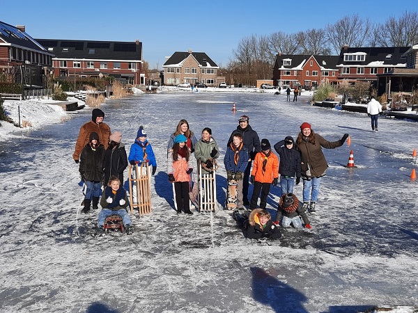 Veel van de scouts stonden vandaag voor het eerst op natuurijs