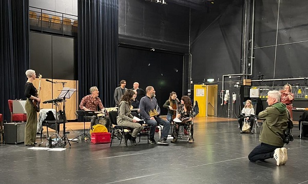 Koning, Koningin en Eerste Minister