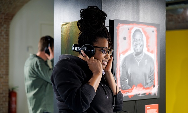 Festival met muziek, eten en marktje in Caribische sferen