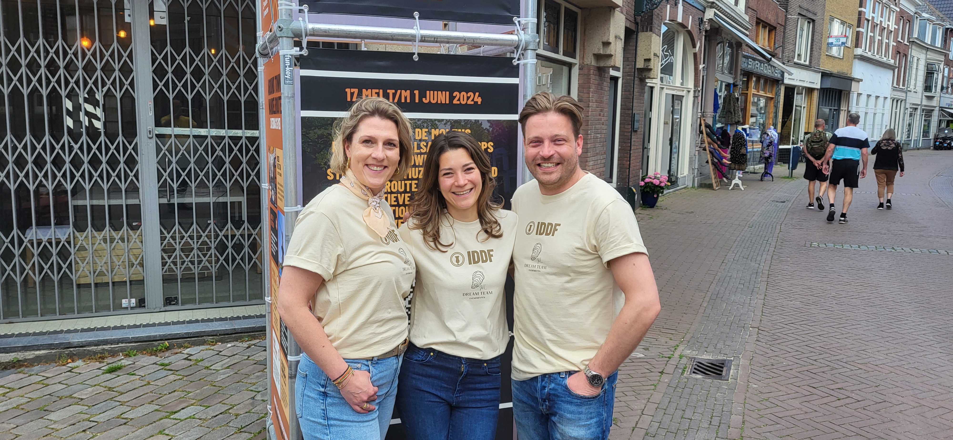 IDDF Around Town Festival op Hoogstraat