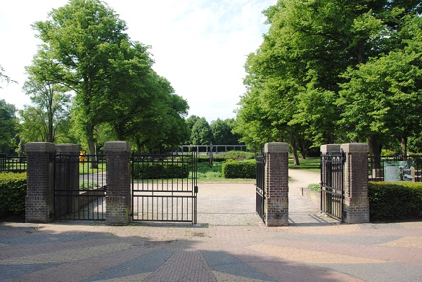 Cultuur Borrelt op vier zondagmiddagen in het Julianapark