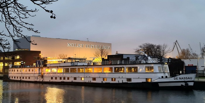 Burgemeester Tilburg en prof. Boogaard twijfelen aan 'verplichting' opvang asielzoekers
