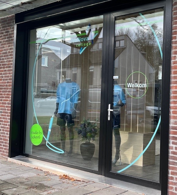 Het ProNovaCollege opent schoolwinkel Made by School