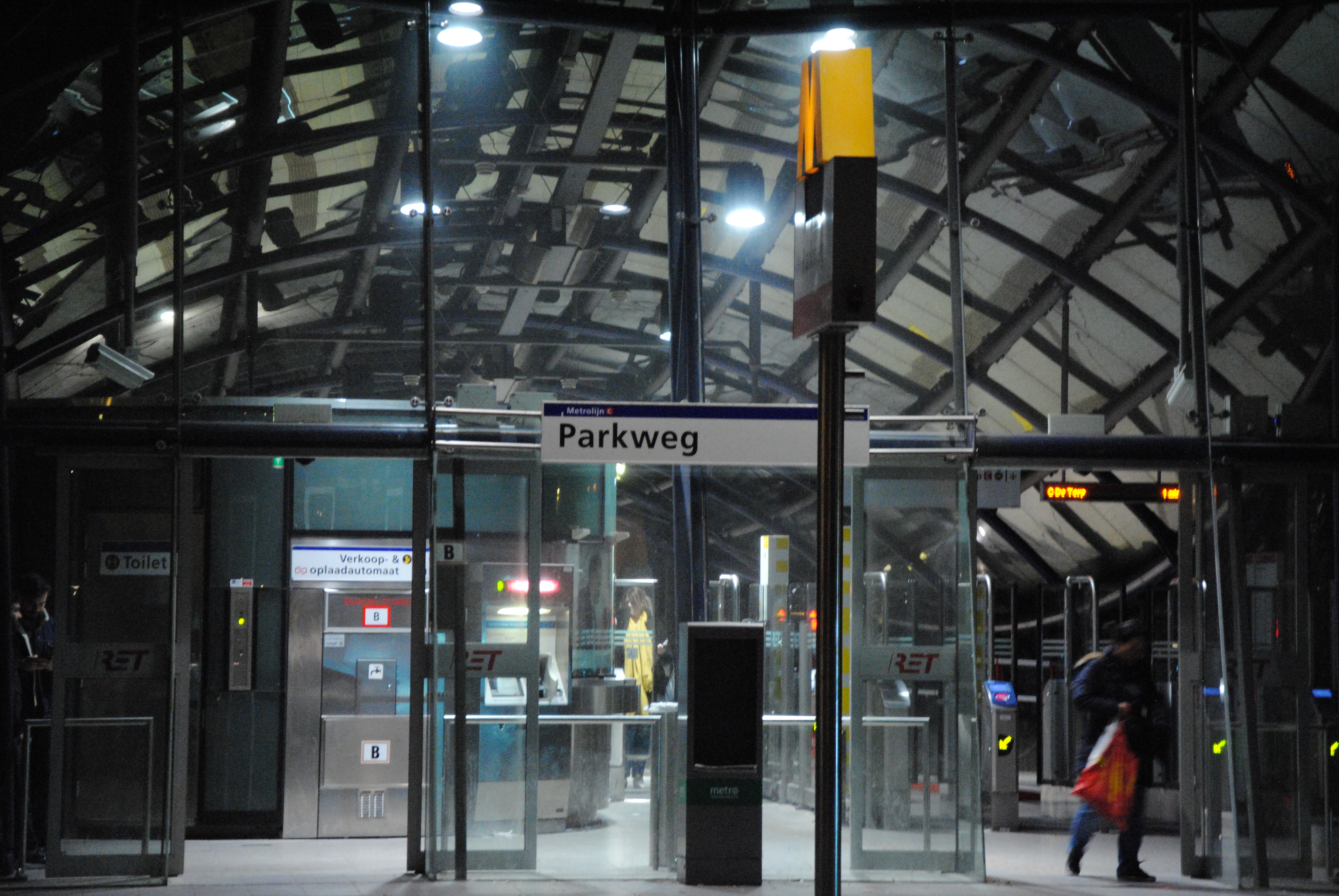 Tragisch ongeval op metrostation Parkweg
