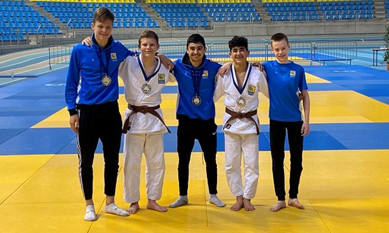 Schiedamse judoka's winnen vier medailles in Gent