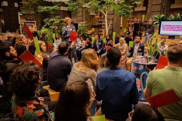 Jongerenverkiezingsdebat in bibliotheek, jongerenverkiezingen op school