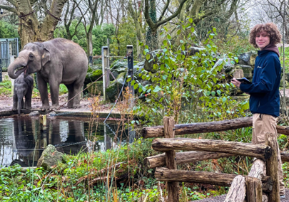 Studenten Lentiz | MBO Maasland en Barendrecht les in Diergaarde 