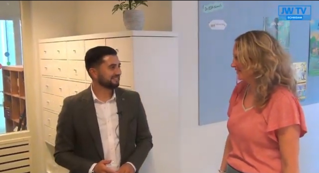 Tweede Brede School Academie geopend door wethouder Ergin