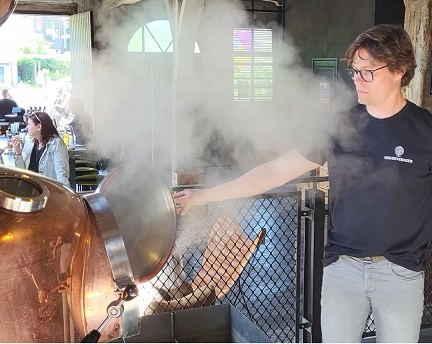 Nieuwsgierigheid troef bij Bedrijvenfestival 750 gedistilleerd