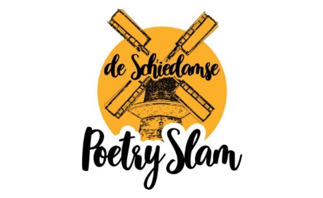 Woordkunstenaars strijden tijdens de 3e Schiedamse Poetry Slam