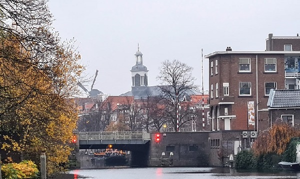 Als deze brug opengaat is er binnenkort een gedicht te lezen