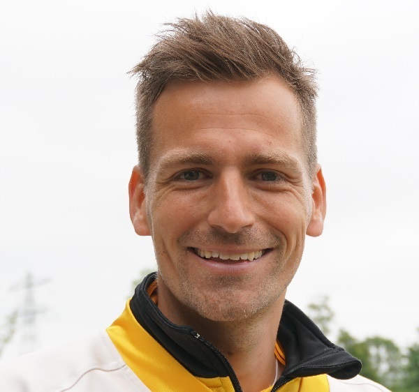 Tom Heggelman stoomt scorend (56) op eind van cricketloopbaan af