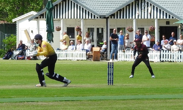 Excelsior'20 wint opnieuw met overmacht