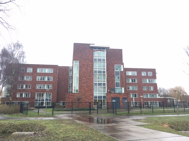 Brandweer rukt uit voor (valse) brandmelding zorginstelling DrieMaasStede 