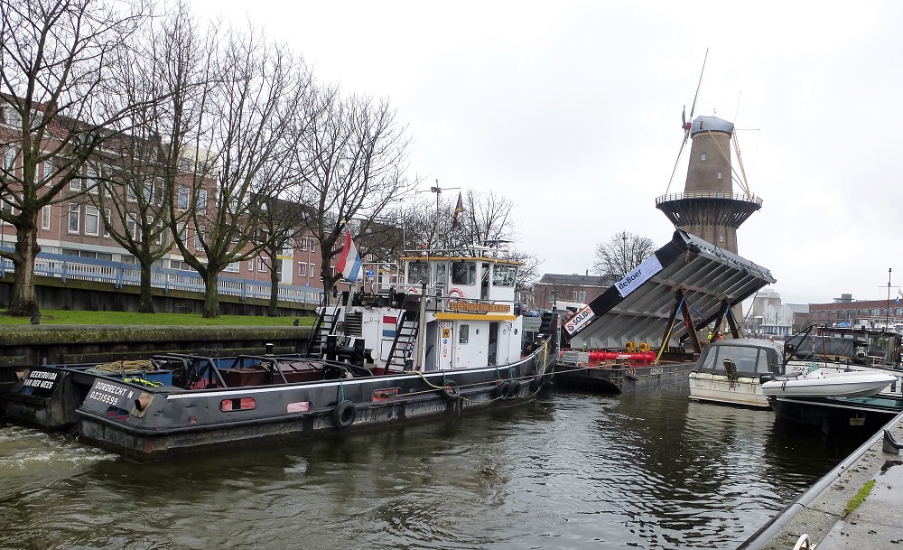 Pas in de 'flessenhalzen' van Schiedam werd het passen en meten