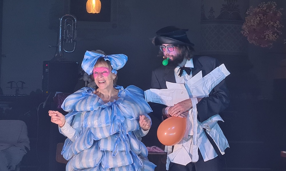 Absurdistisch muziektheater dat kernvragen van het leven stelt