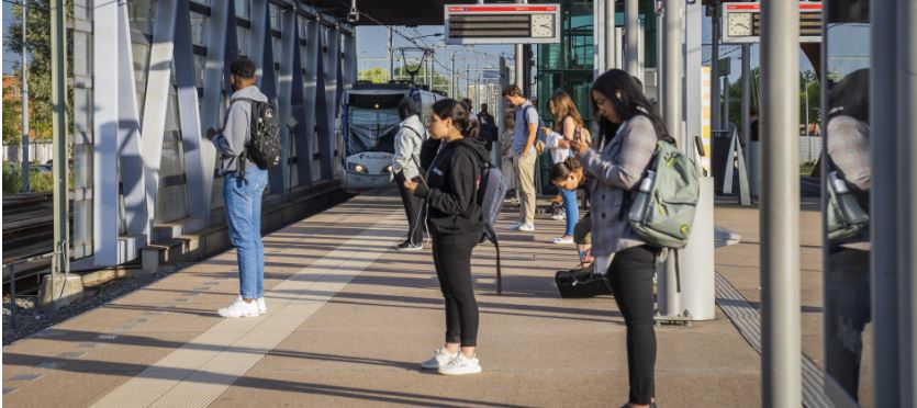 Kabinet trekt meer geld uit voor OV-sector