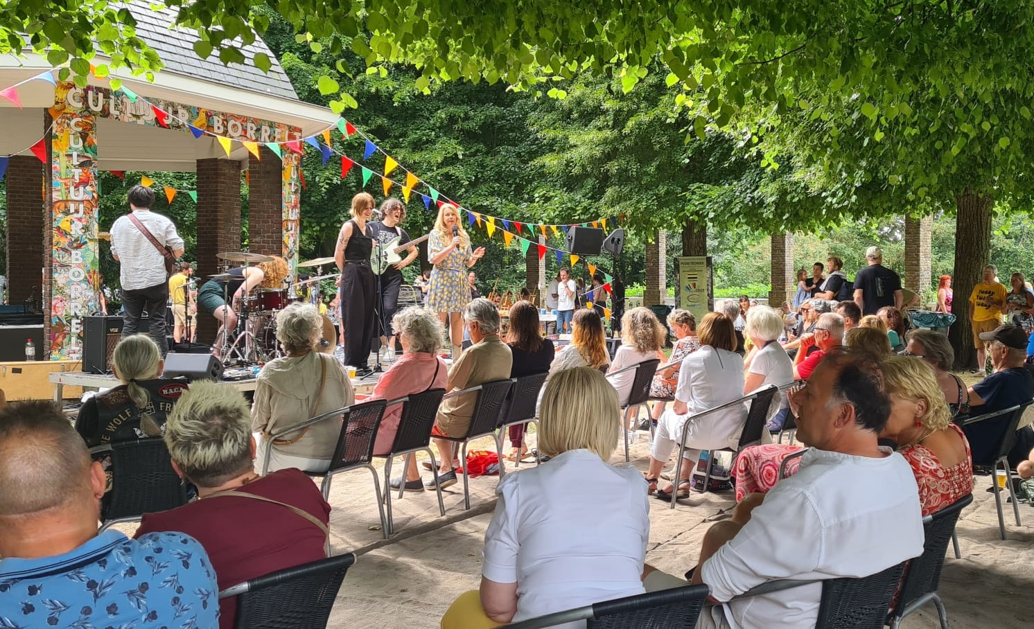 KNMI waarschuwt: neerslag, met mogelijk hagel tot 4 cm doorsnee