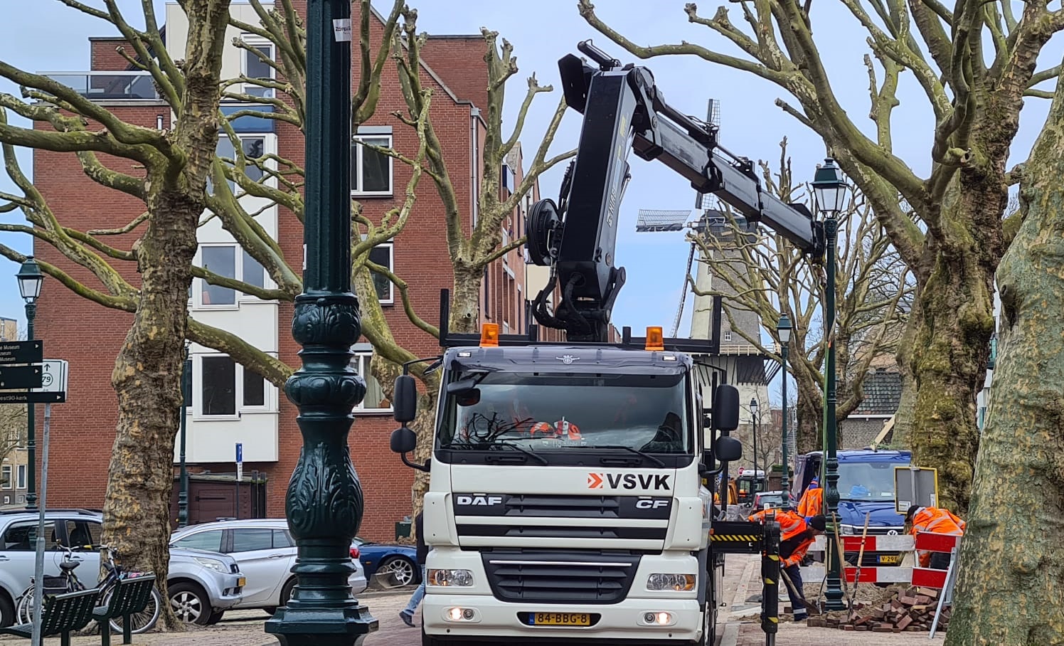 Historische lantaarnpalen op de Westvest