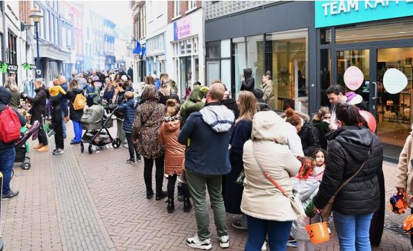 Mega geslaagd Halloween op de Hoogstraat 