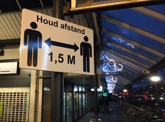 Dagtotaal positieve coronatesten loopt tegen de 13.000