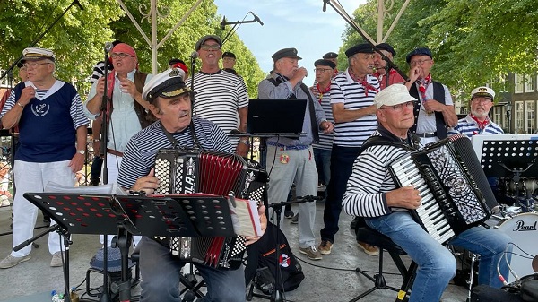 Stuurloos trad op tijdens shantyfestival in Zierikzee