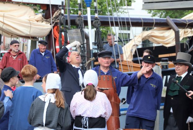 'Eindelijk weer eens een burgemeester die haring lust'