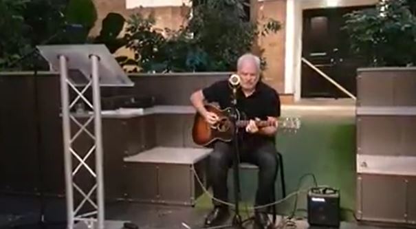 Nico Dijkshoorn (opnieuw) te gast in Literair Café