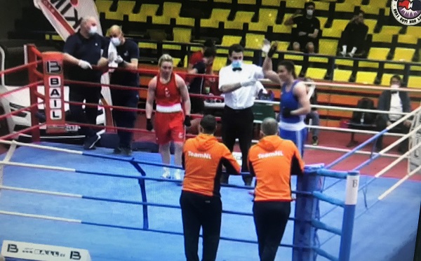 Nouchka Fontijn in Tsjechië naar de finale