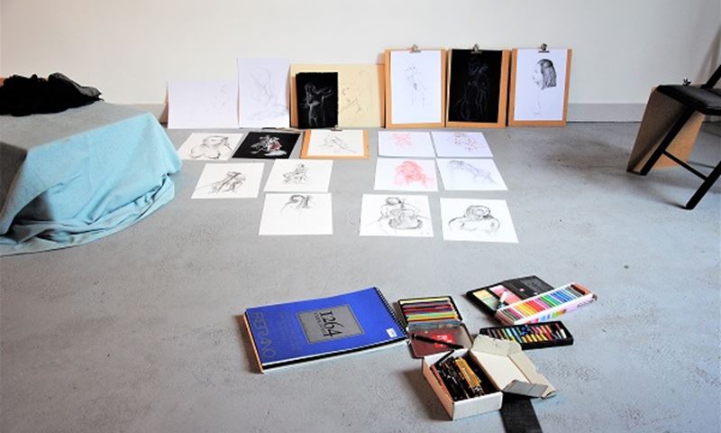 Turqoise Gallery biedt kunstklas 'Life Model Drawing Classes' 