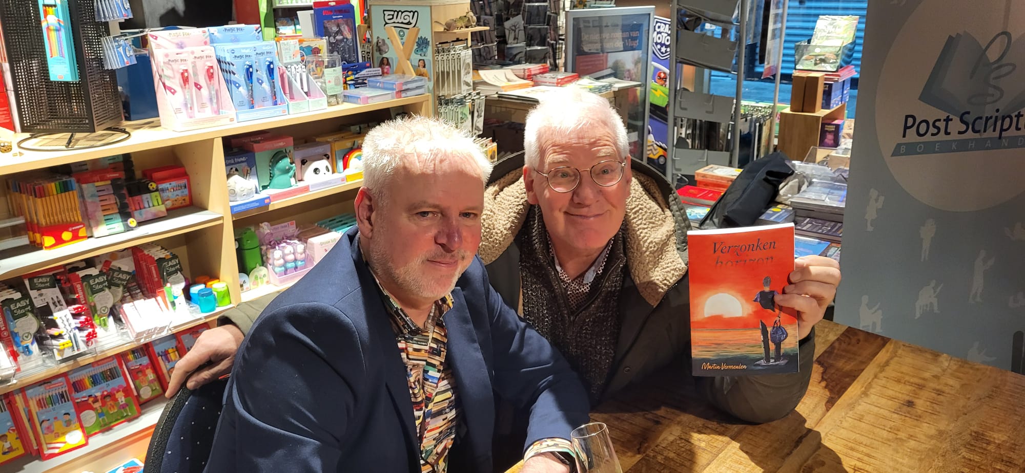 Martin Vermeulen signeert zijn boek op Wereldkankerdag