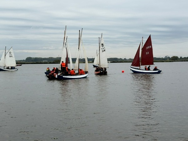 Zeekadetkorps Schiedam schaft Eco Vlet aan