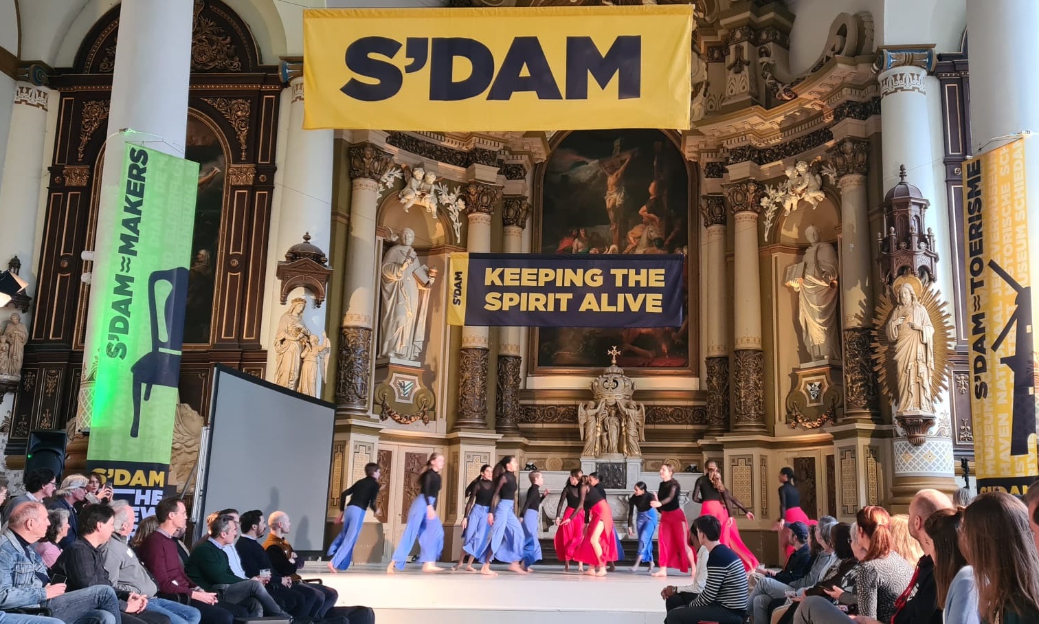 Awards voor Stedelijk Museum, Van der Valk Hotel en IDDF