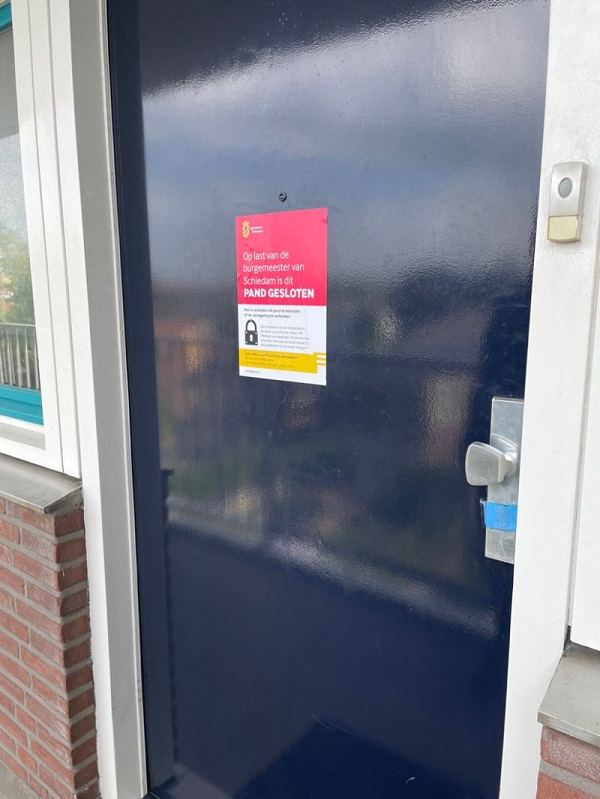 Bordeel in flat aan Over de Vesten gesloten