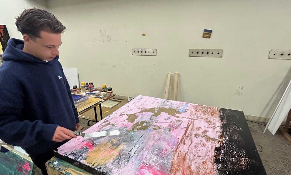 Getalenteerde Noah Voûte exposeert twintig werken 