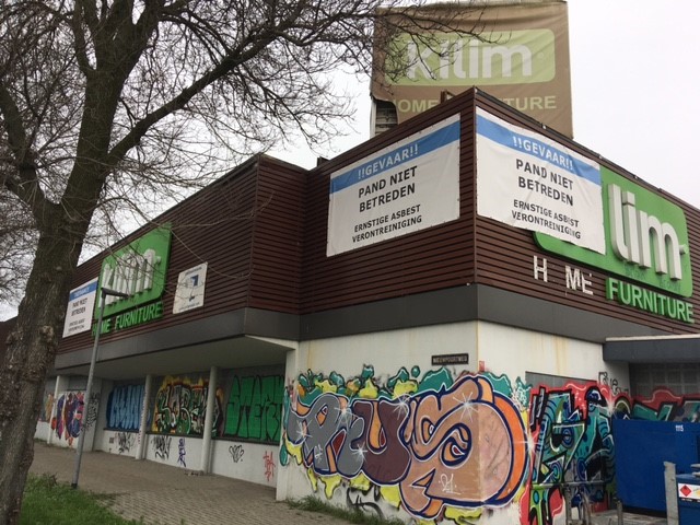 Ernstige asbestverontreiniging in te slopen pand