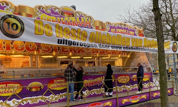 Schiedam Centrum en Nico Sterrenberg verrassen kinderen met extra bolletje