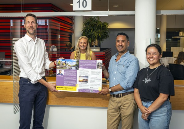 Schiedam heet nieuwe bewoners welkom en maakt ze snel wegwijs