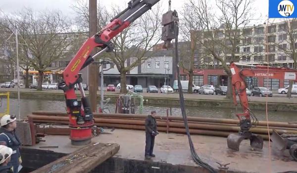 Tweetal opent drietal nieuwe aanlegsteigers