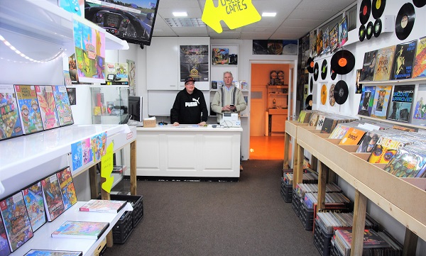 Winkel in games en tweedehands platen start nieuwe webshop